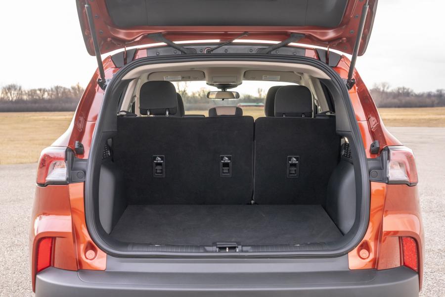 Багажник Ford Escape SE 2019 года  (NA) (фото 40 из 40)
